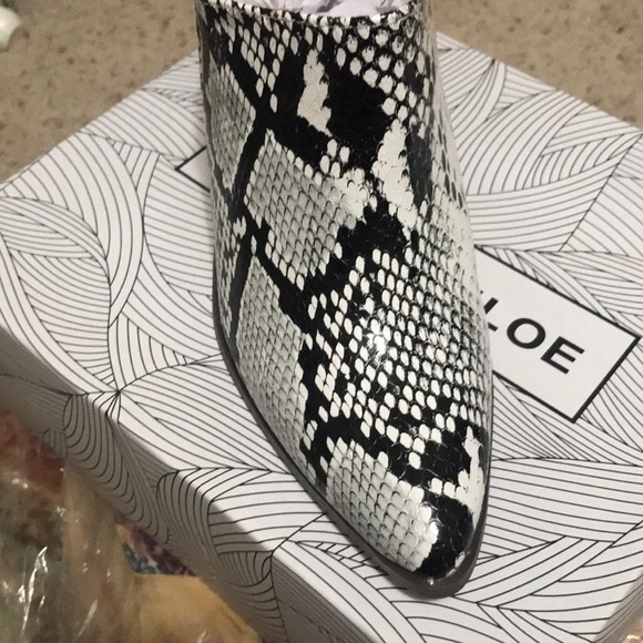 Snake Skin Print Mules - Picture 3 of 4